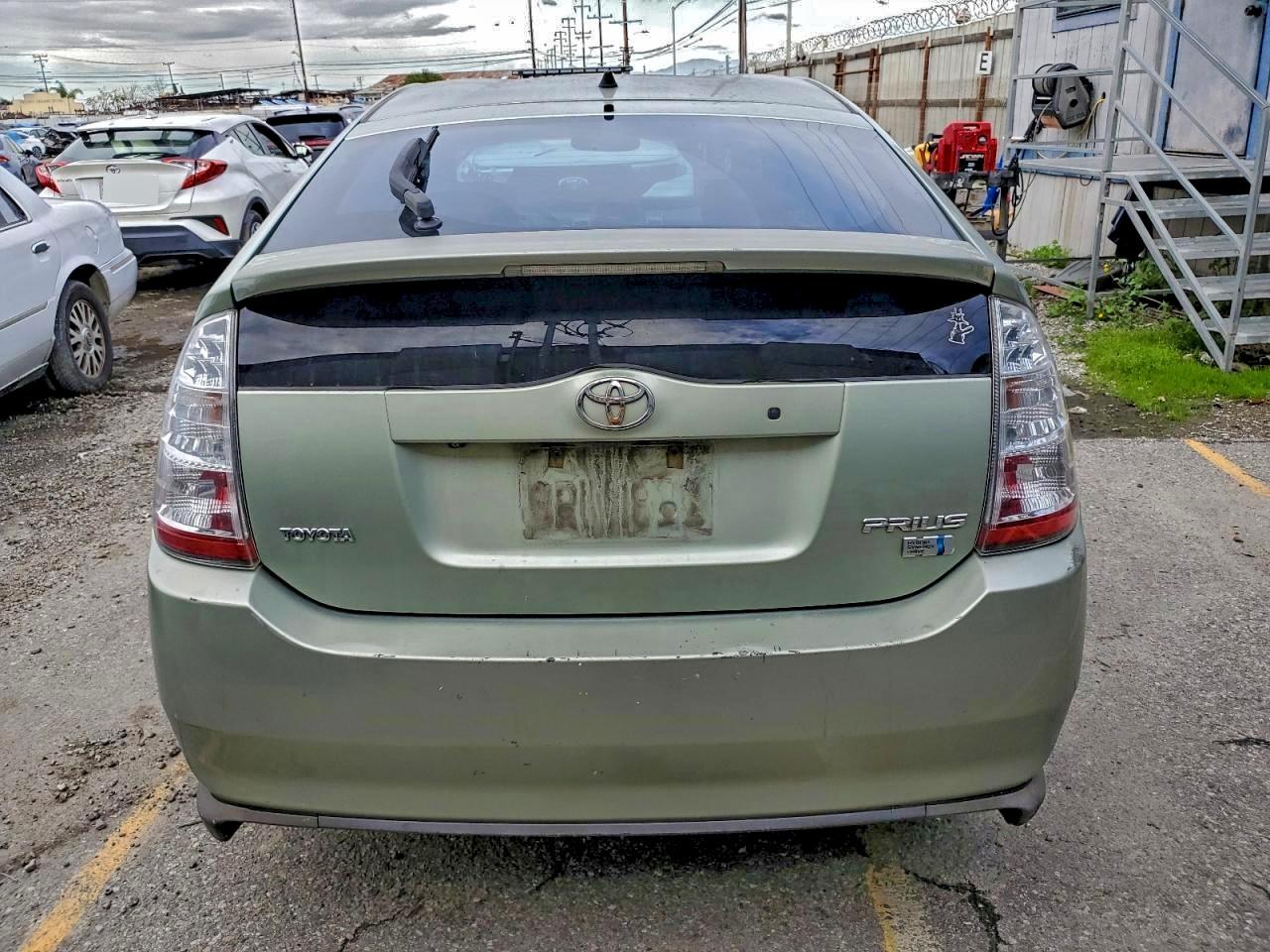 Toyota Prius Image 6