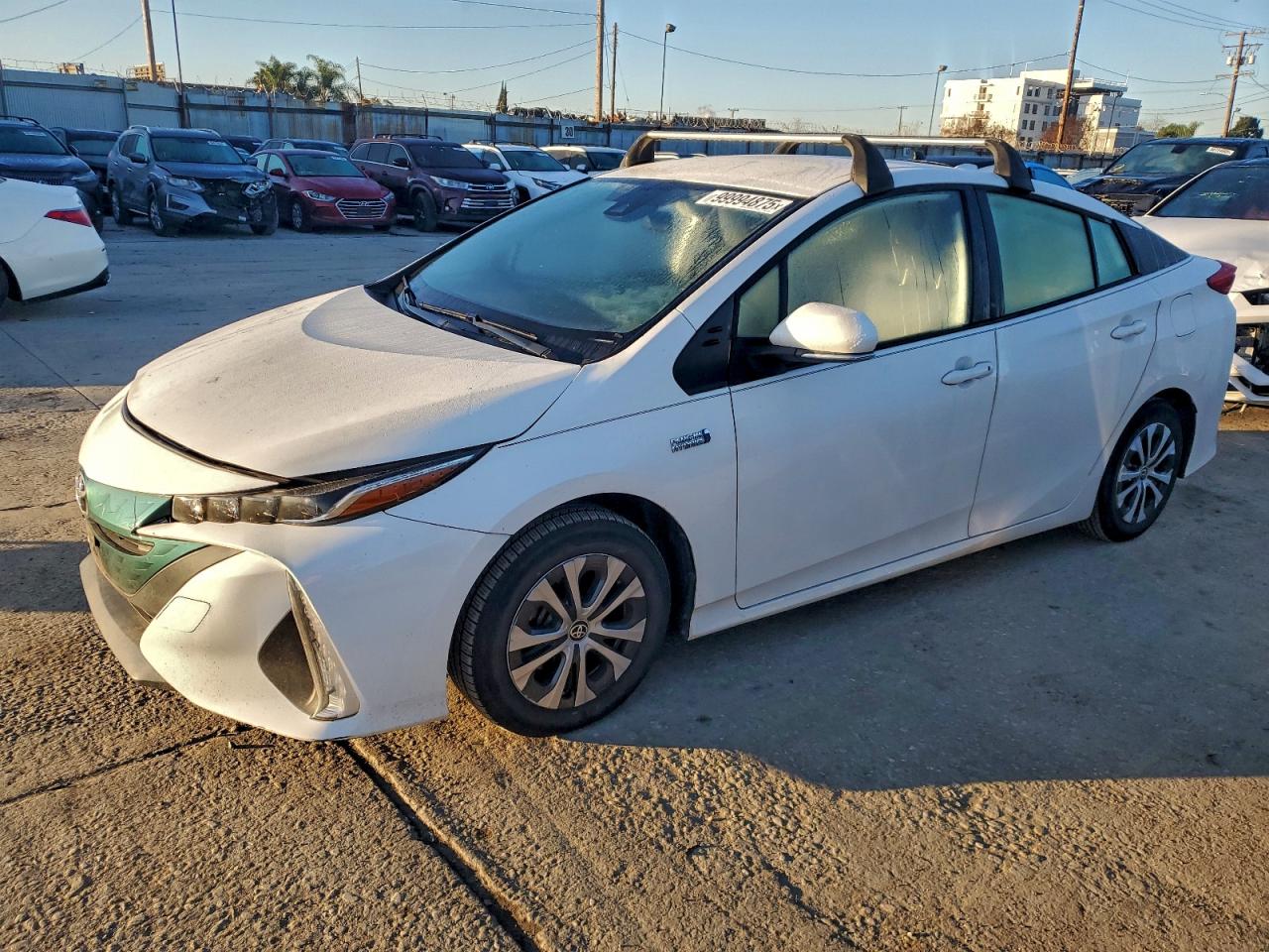 Toyota Prius Le Image 1