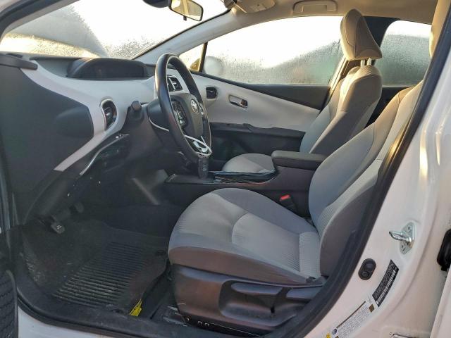 Toyota Prius Le Image 8