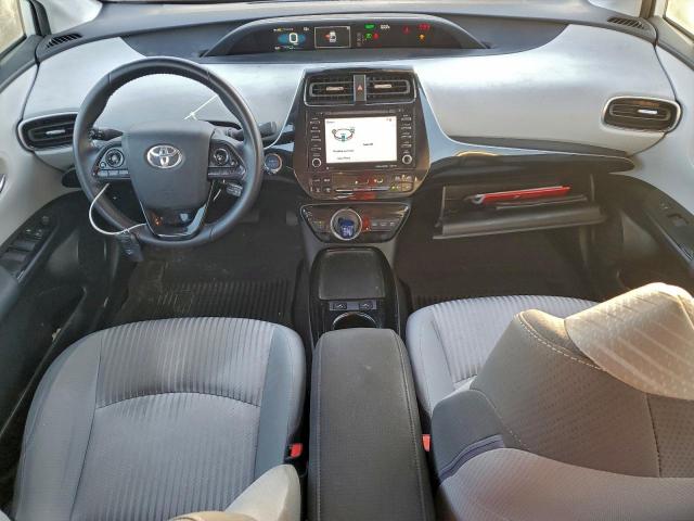 Toyota Prius Le Image 4
