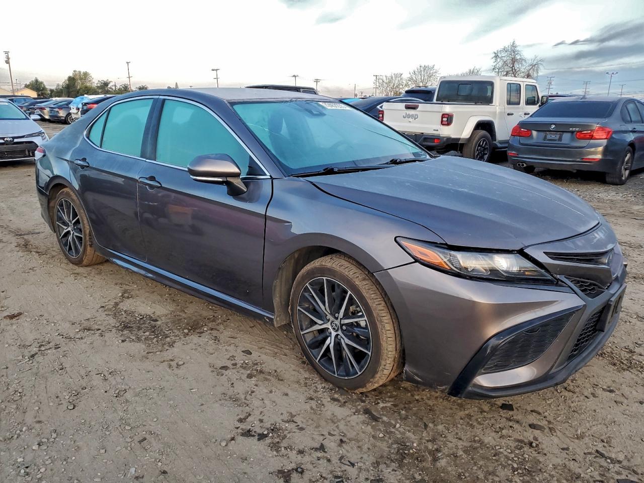 Toyota Camry Se Night Shade Image 5