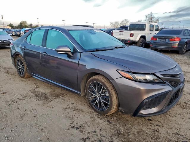 Toyota Camry Se Night Shade Image 5