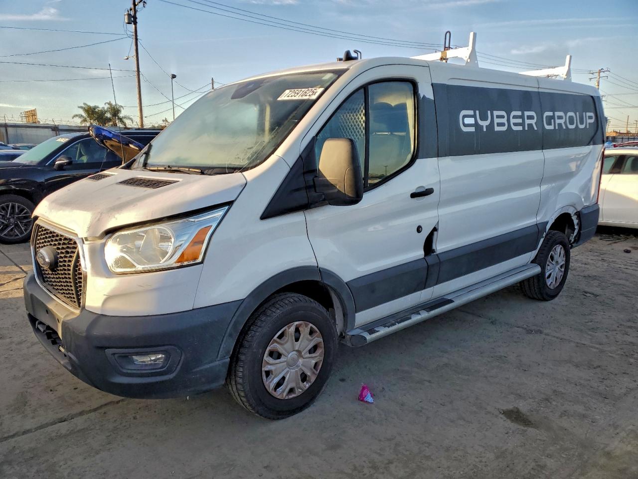 Ford Transit T-250 Image 1