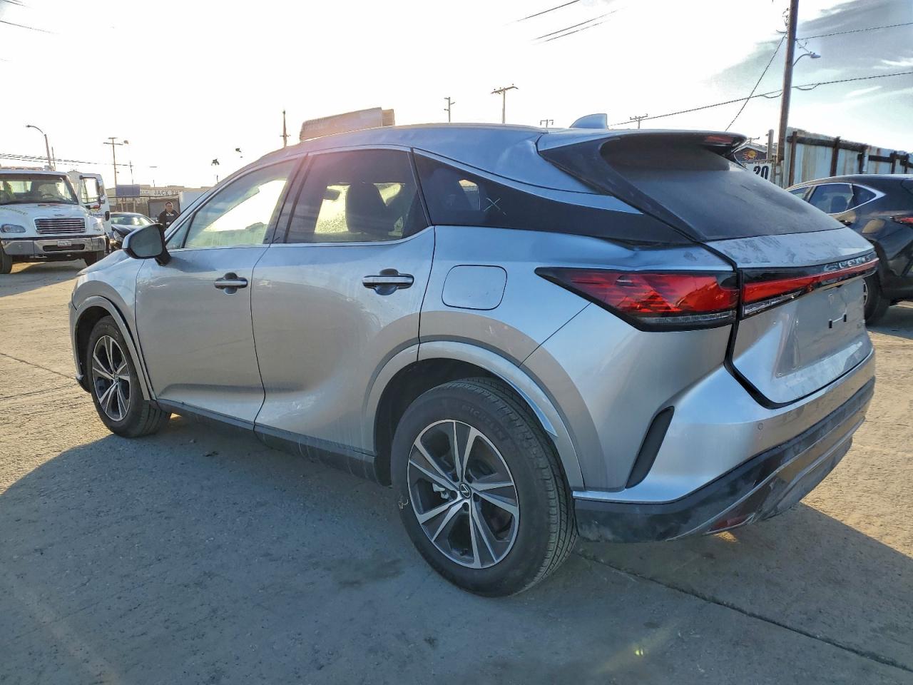 Lexus RX 350 Base Image 2