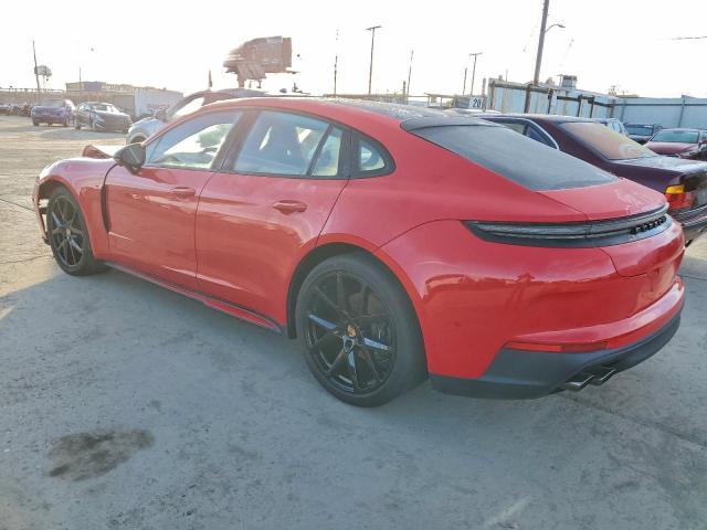 Porsche Panamera Base Image 2