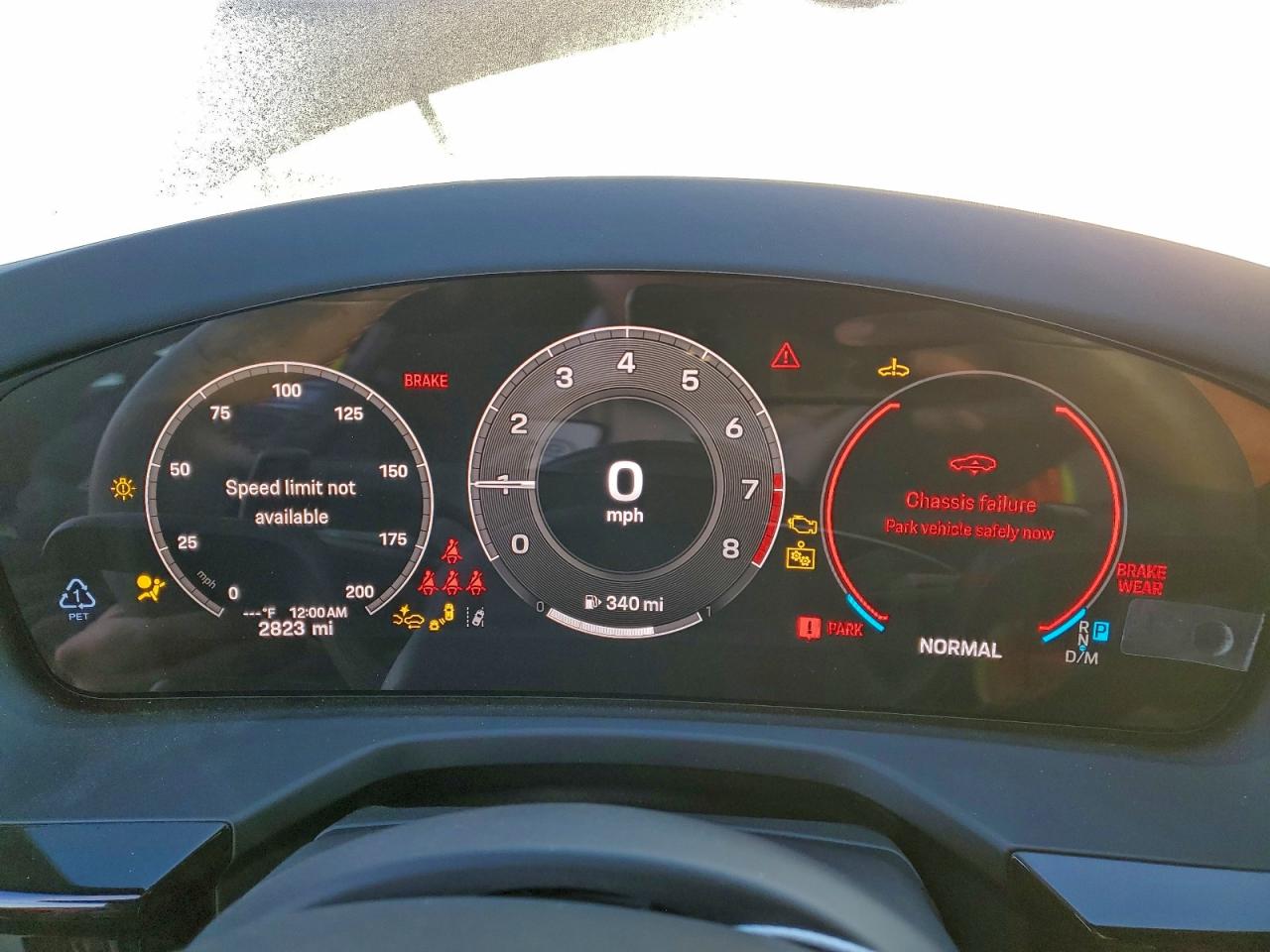 Porsche Panamera Base Image 7