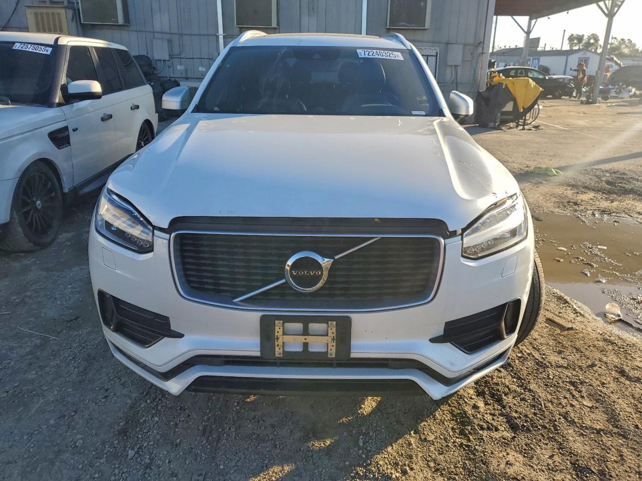 Volvo XC90 T6 Image 11