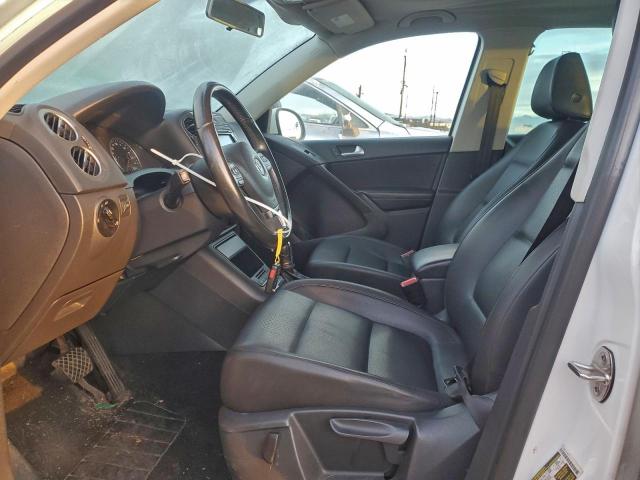 Volkswagen Tiguan S Image 8