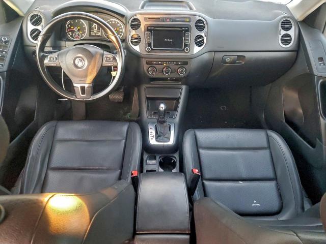 Volkswagen Tiguan S Image 10