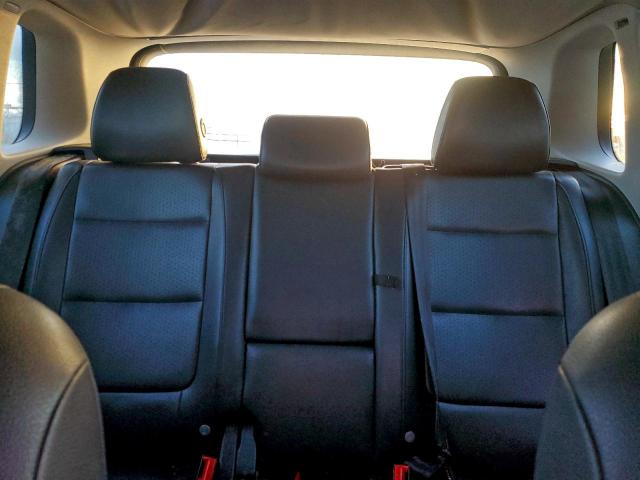 Volkswagen Tiguan S Image 4