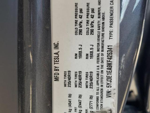 Tesla Model 3 Image 8