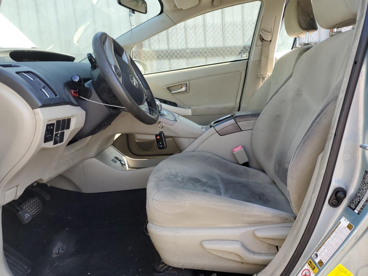 Toyota Prius Image 11