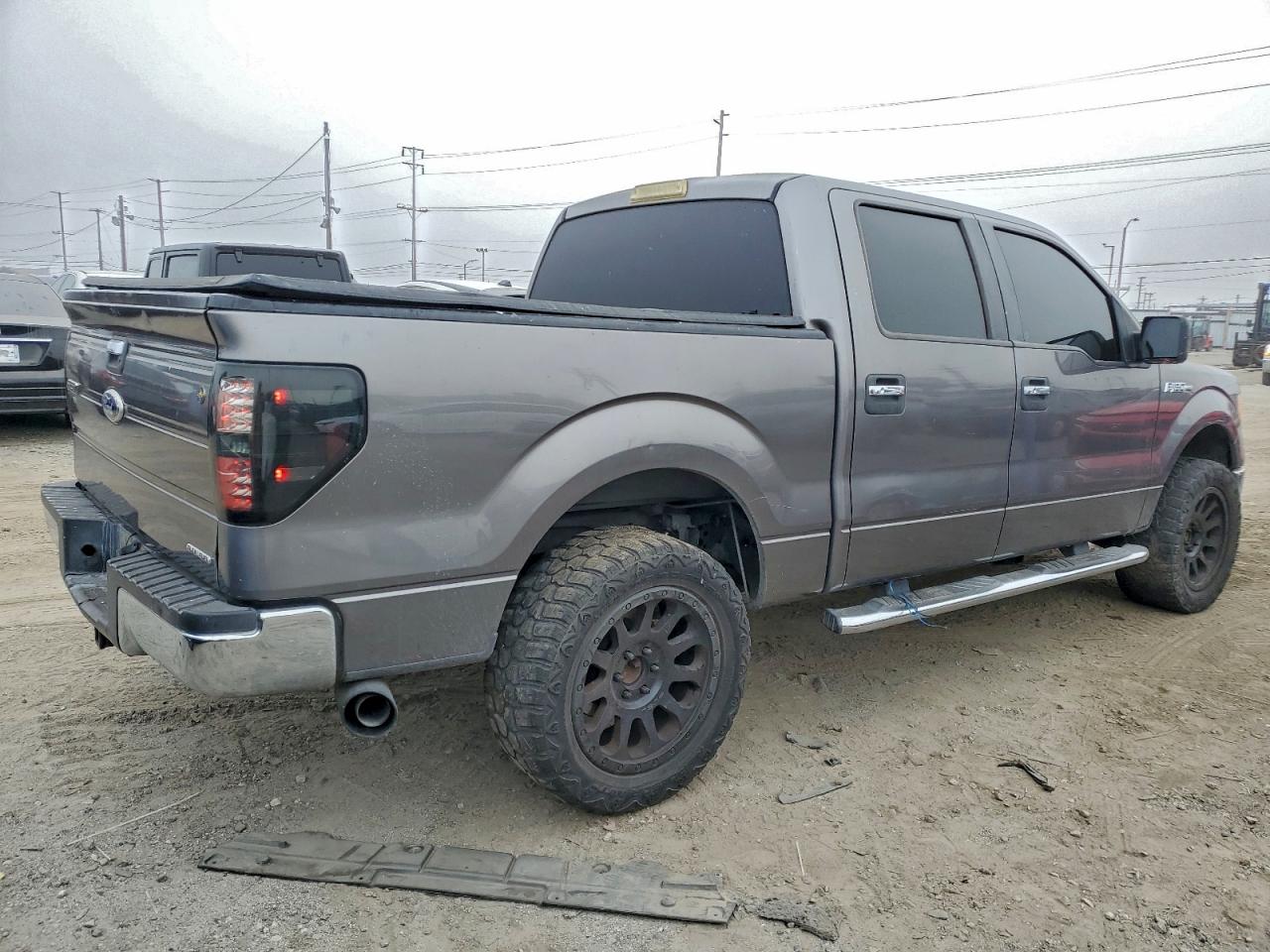 Ford F-150 Supercrew Image 2