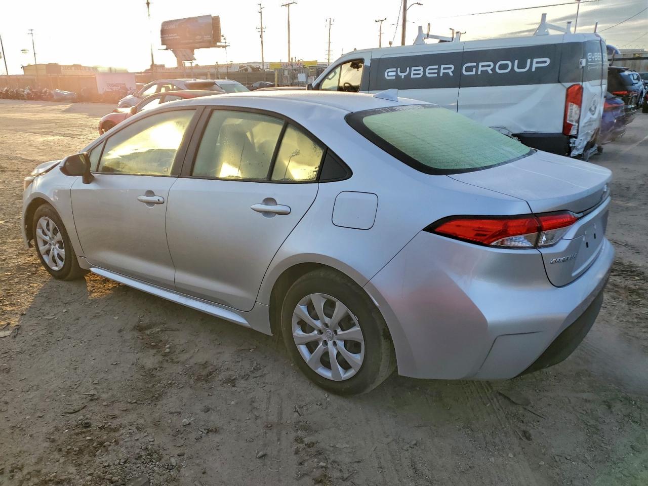 Toyota Corolla Le Image 12