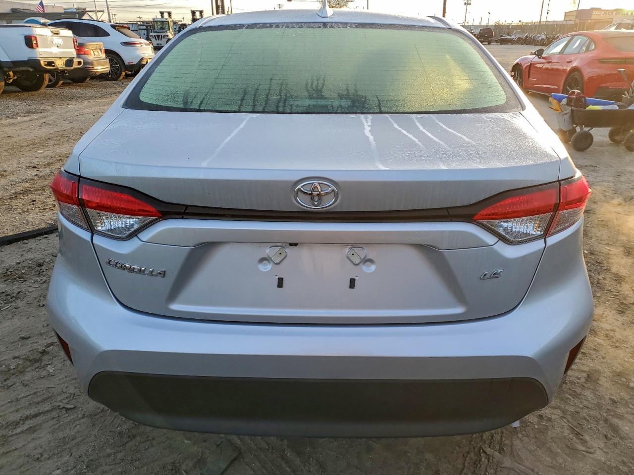 Toyota Corolla Le Image 5