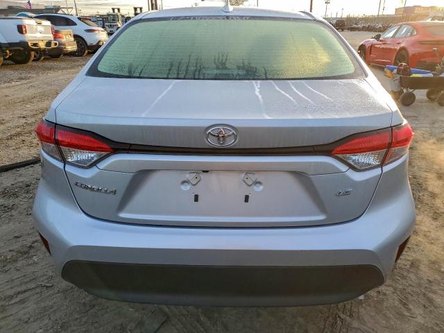 Toyota Corolla Le Image 5