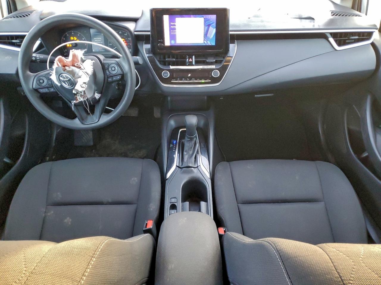 Toyota Corolla Le Image 4