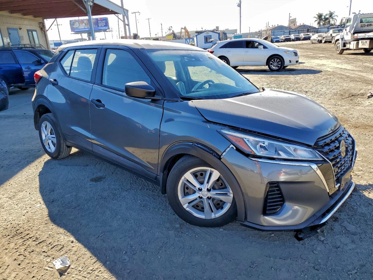 Nissan Kicks S Image 10