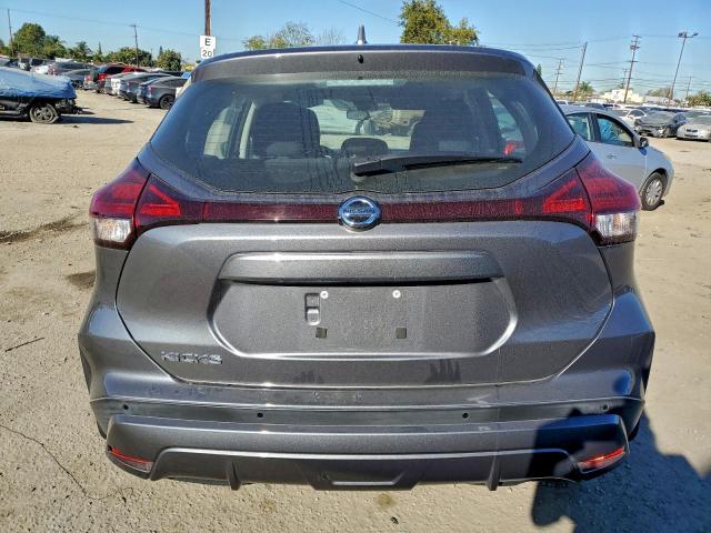 Nissan Kicks S Image 5