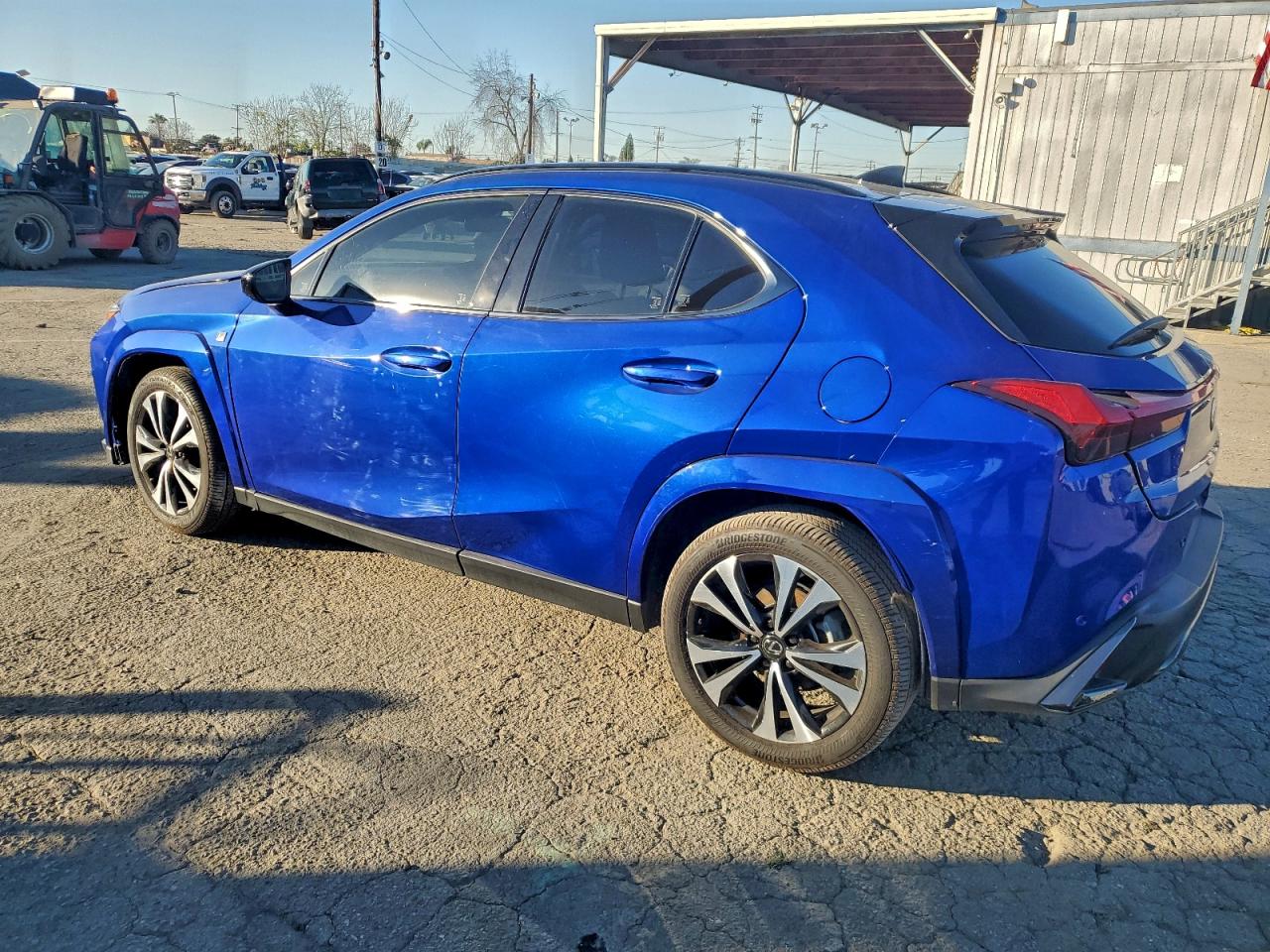 Lexus Ux 300h Base Image 2