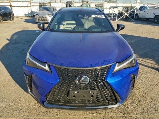 Lexus Ux 300h Base Image 7