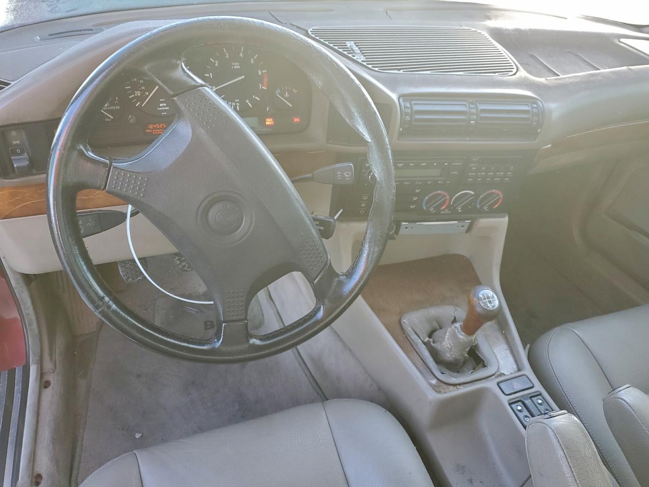 BMW 5 Series I Image 9