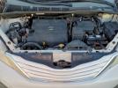 Toyota Sienna Le Image 8