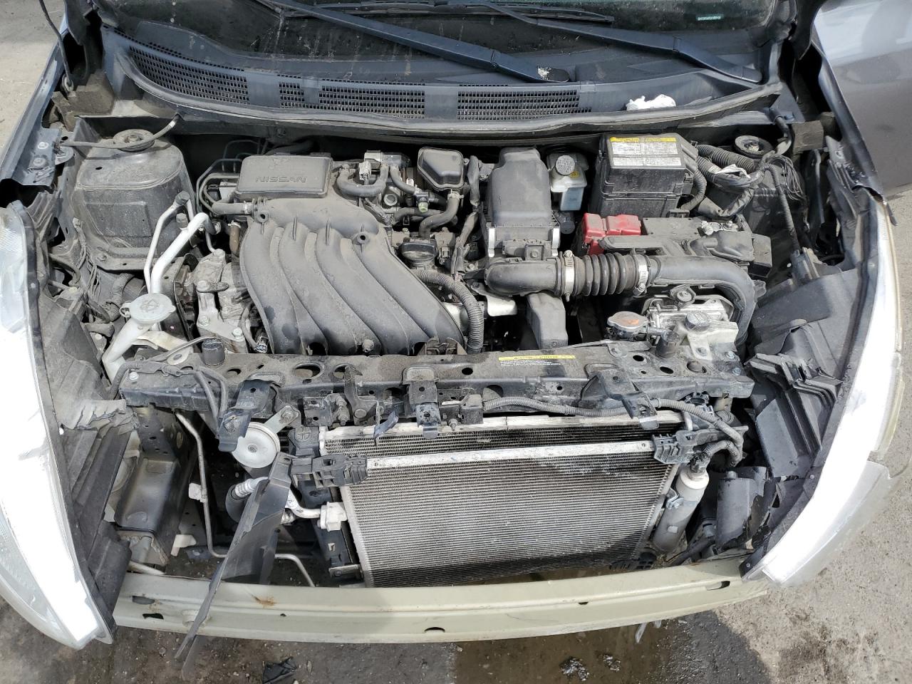 Nissan Versa S Image 11