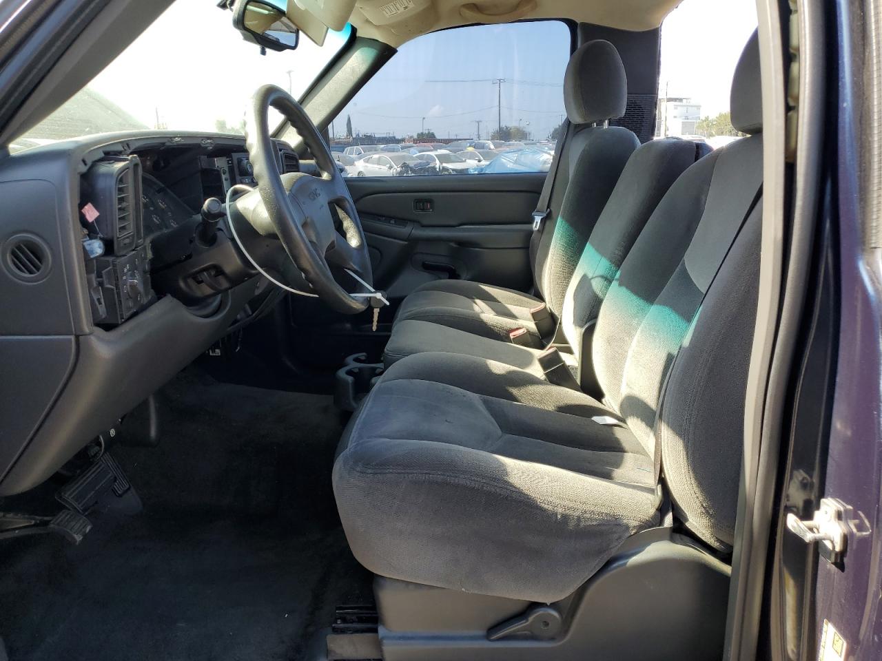 GMC Sierra C1500 Image 3