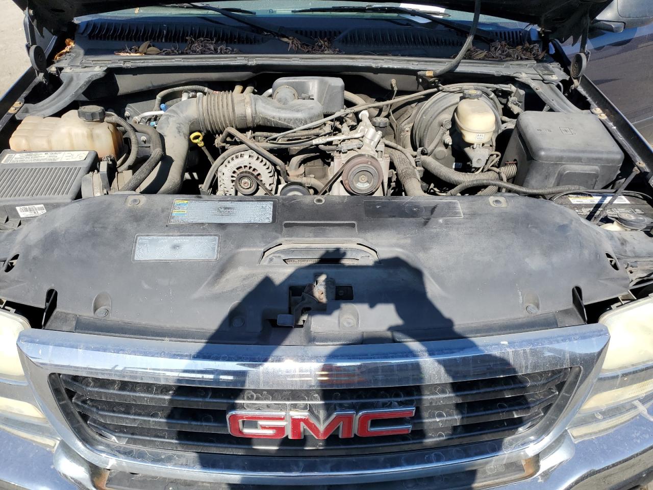 GMC Sierra C1500 Image 11