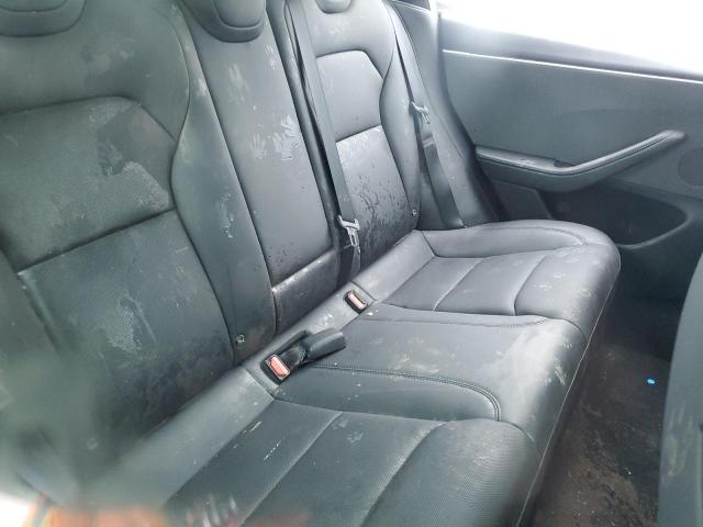 Tesla Model 3 Image 12