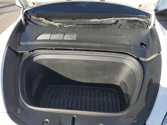Tesla Model Y Image 10