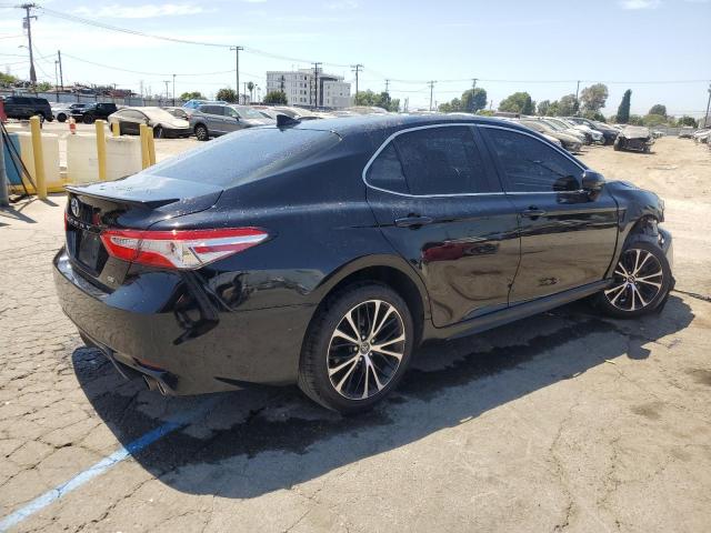 Toyota Camry Se Image 12