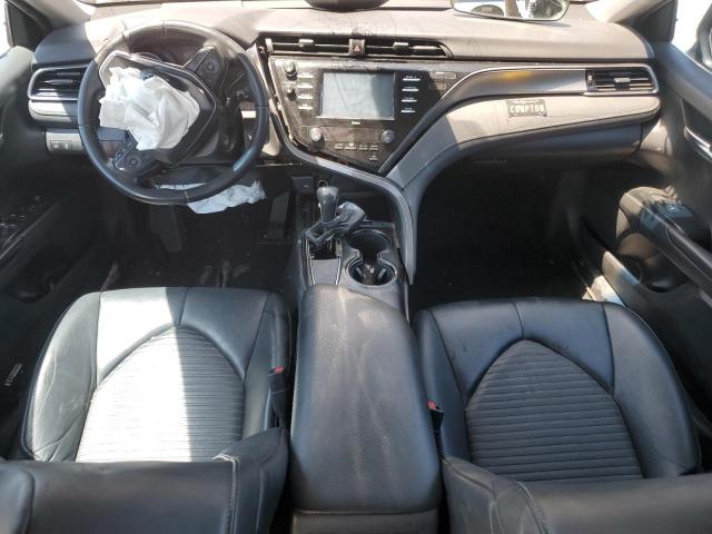 Toyota Camry Se Image 9