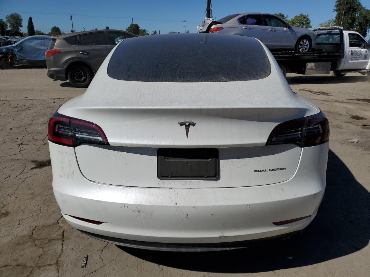 Tesla Model 3 Image 7