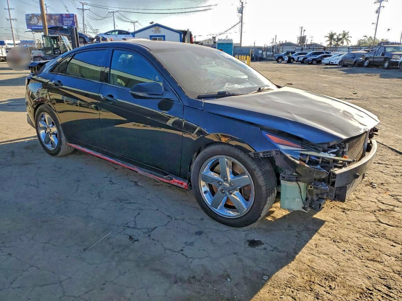 Hyundai ELANTRA Image 9