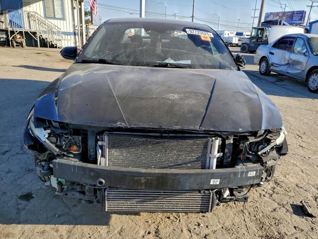 Hyundai ELANTRA Image 3