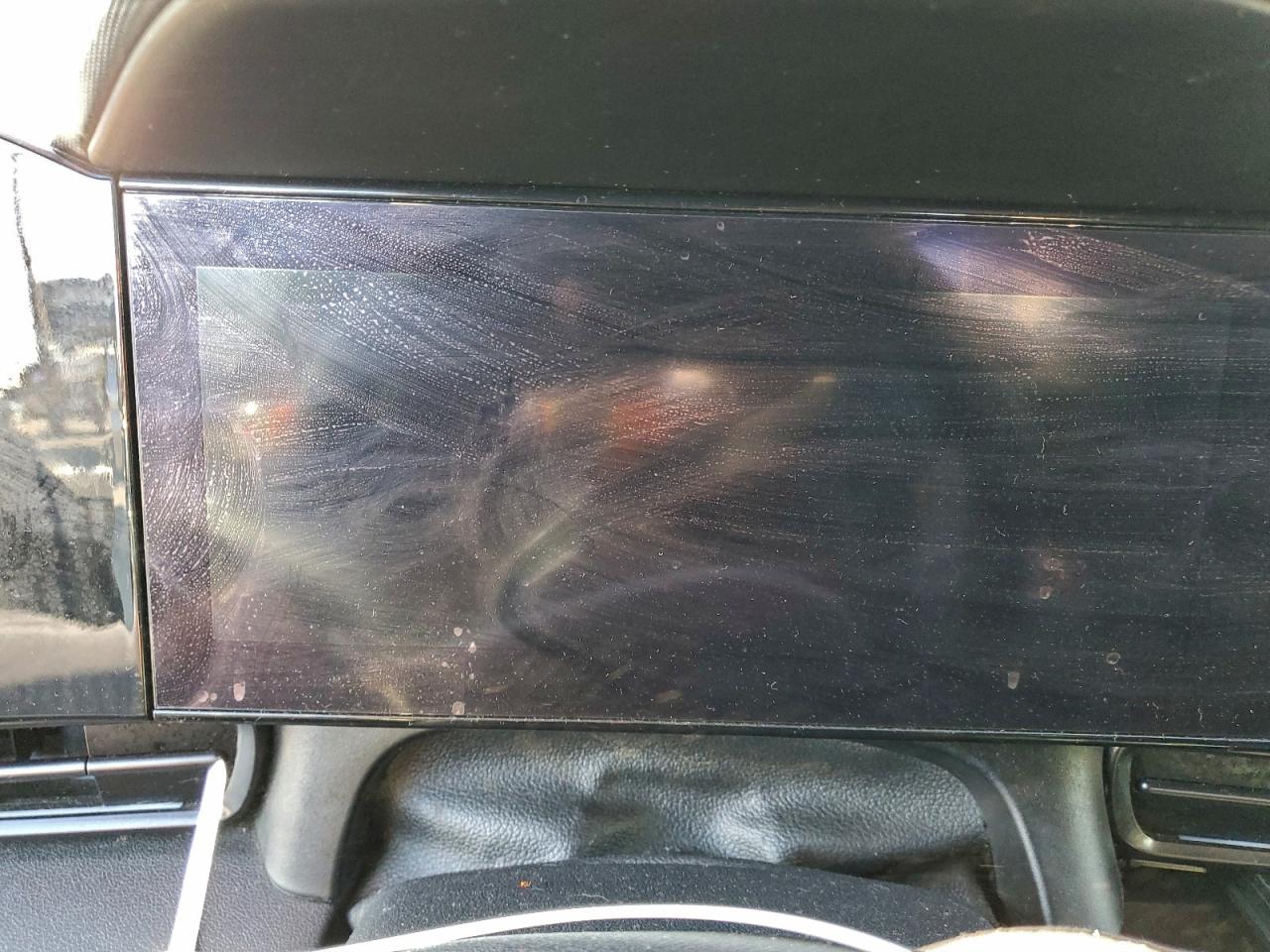 Hyundai ELANTRA Image 4