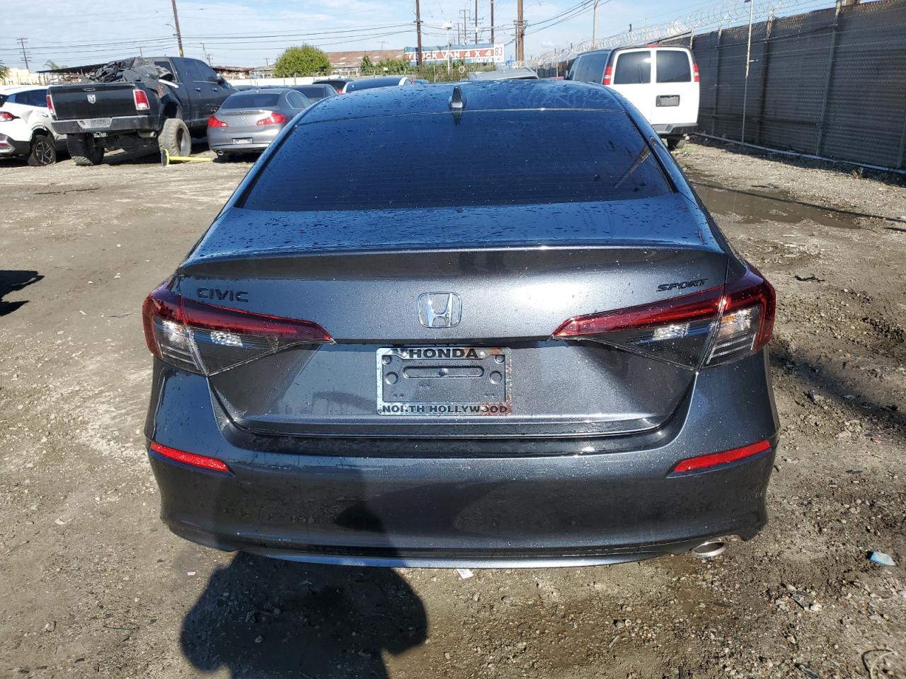 Honda Civic Sport Image 2