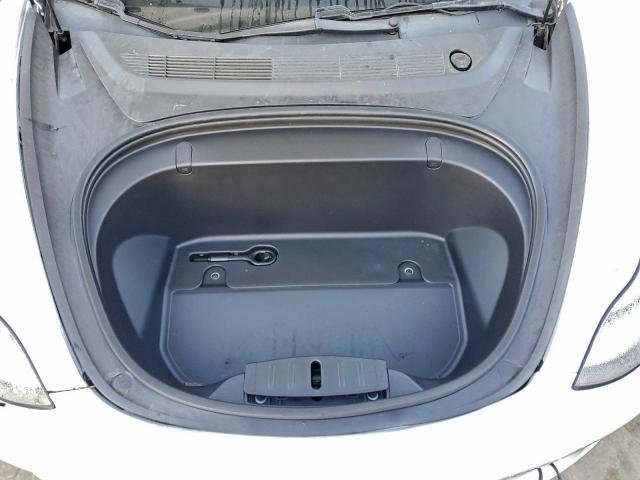 Tesla Model 3 Image 12