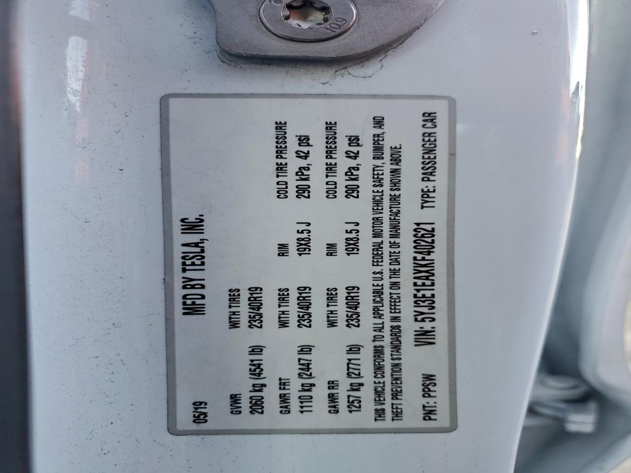 Tesla Model 3 Image 10