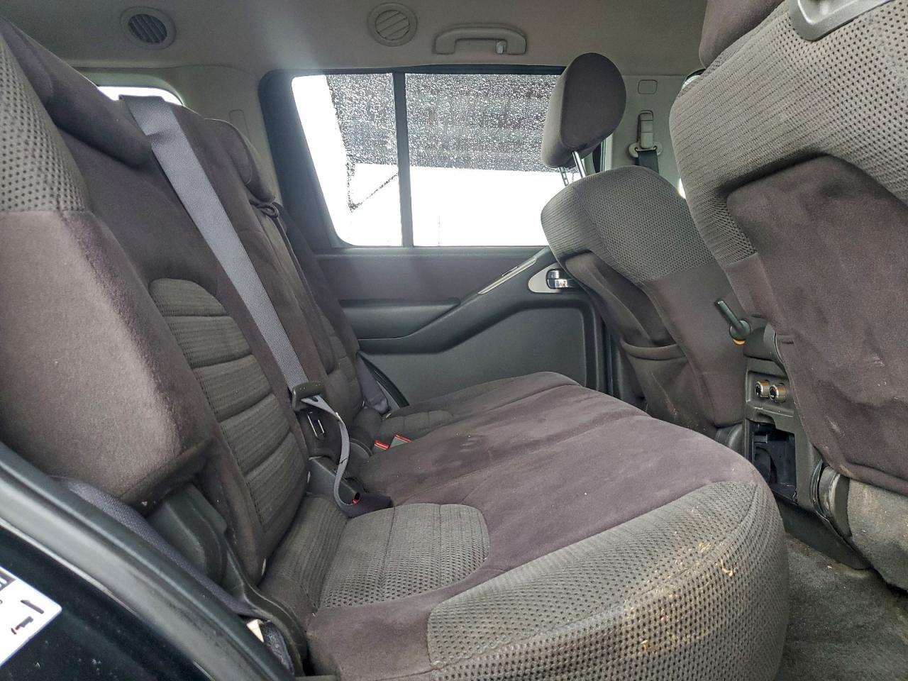 Nissan Pathfinder Le Image 6